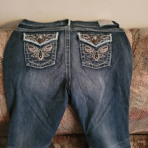 Jeans - Picture 2 of 2